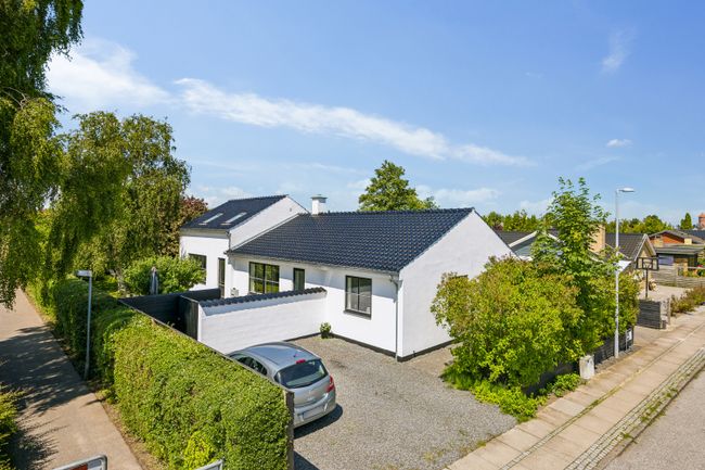 Baldersvej 24,  Villa