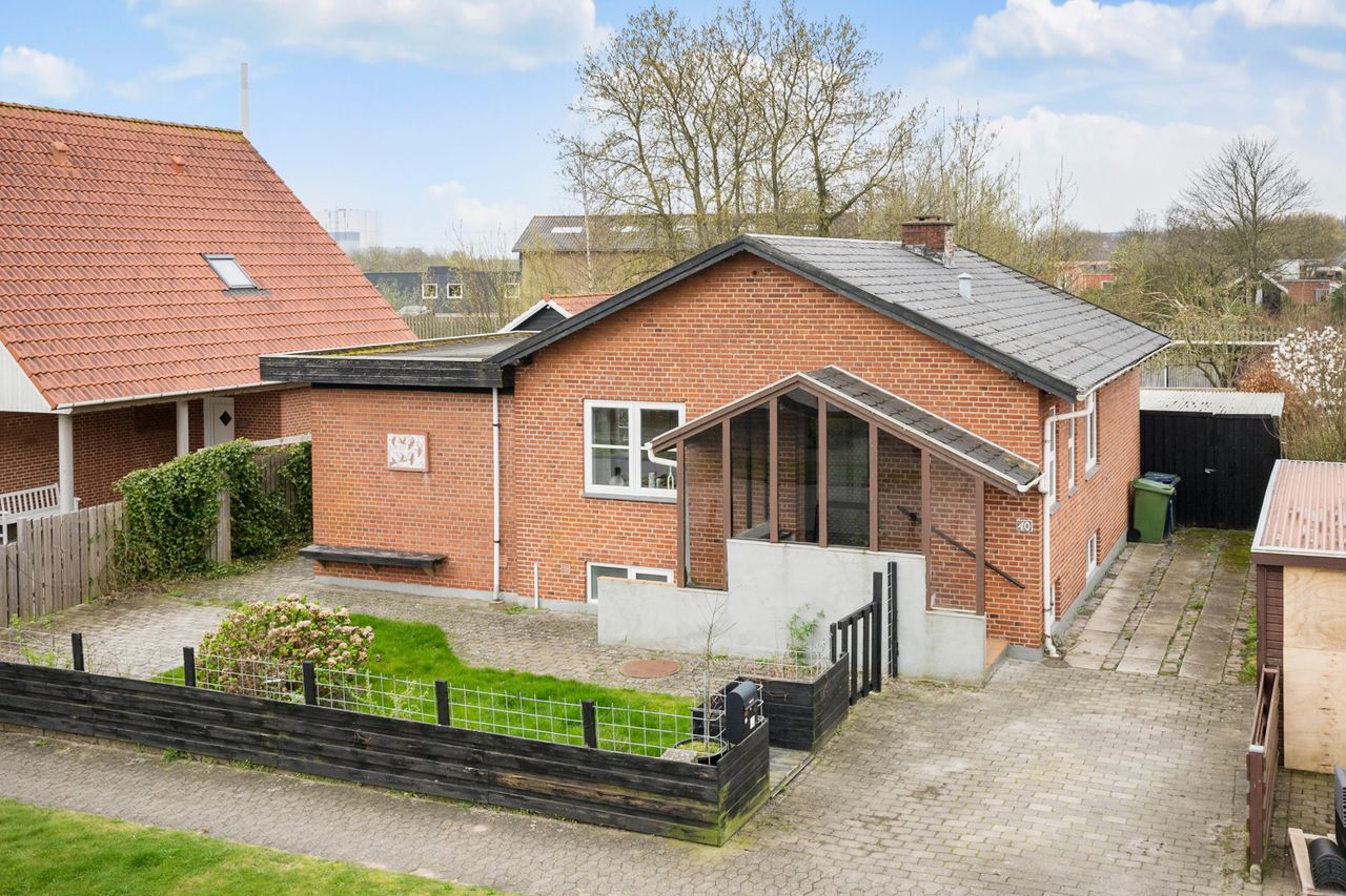 Ejendomsbillede 2 af 27