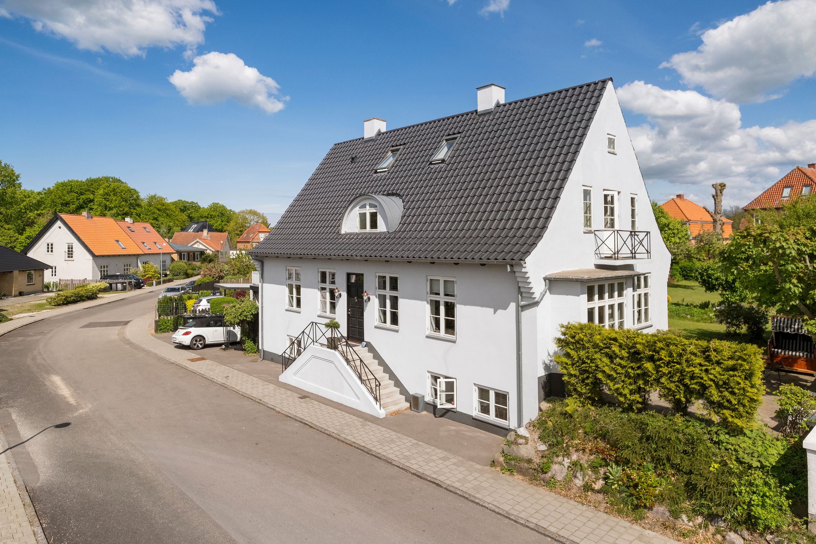 Slotsvænget 10, Hillerød - Ejendommen