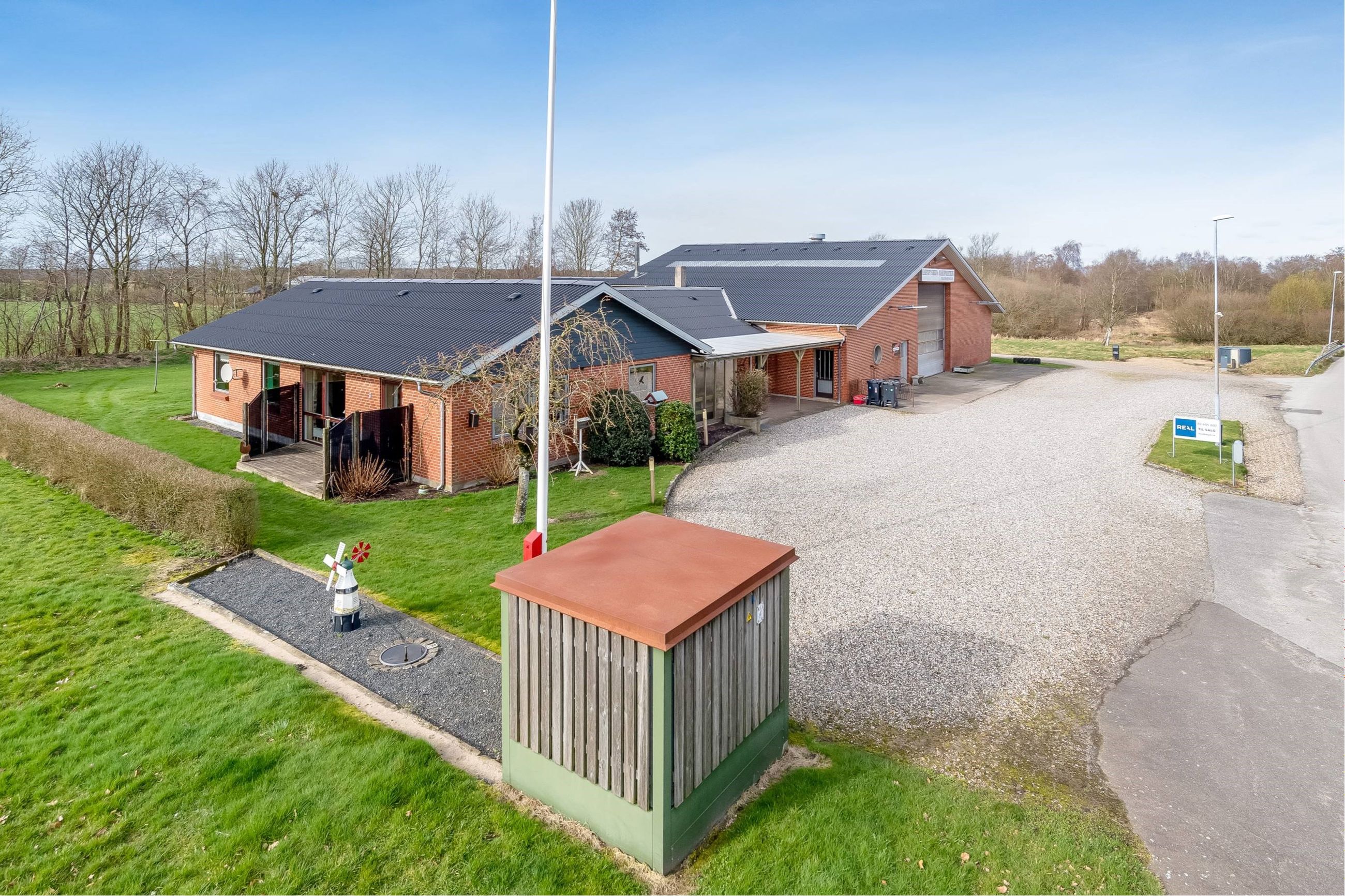 Vestergaardsvej 6, Karstoft Villa