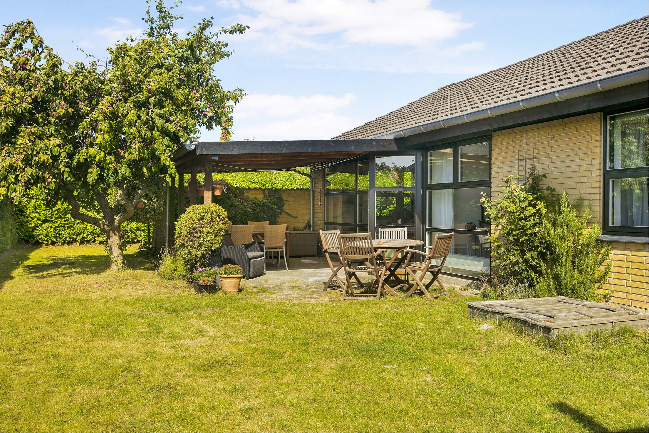 Sandbjerggårdsvej 63,  Villa