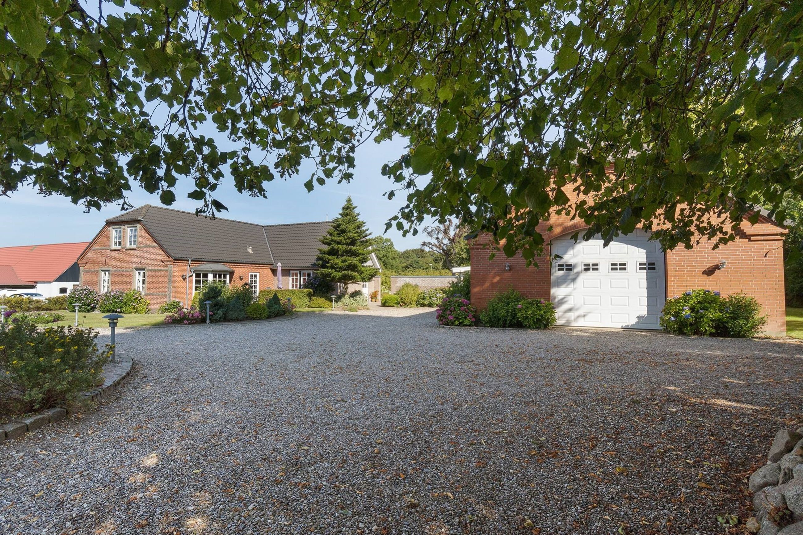 Kallestrupvej 103,  Villa