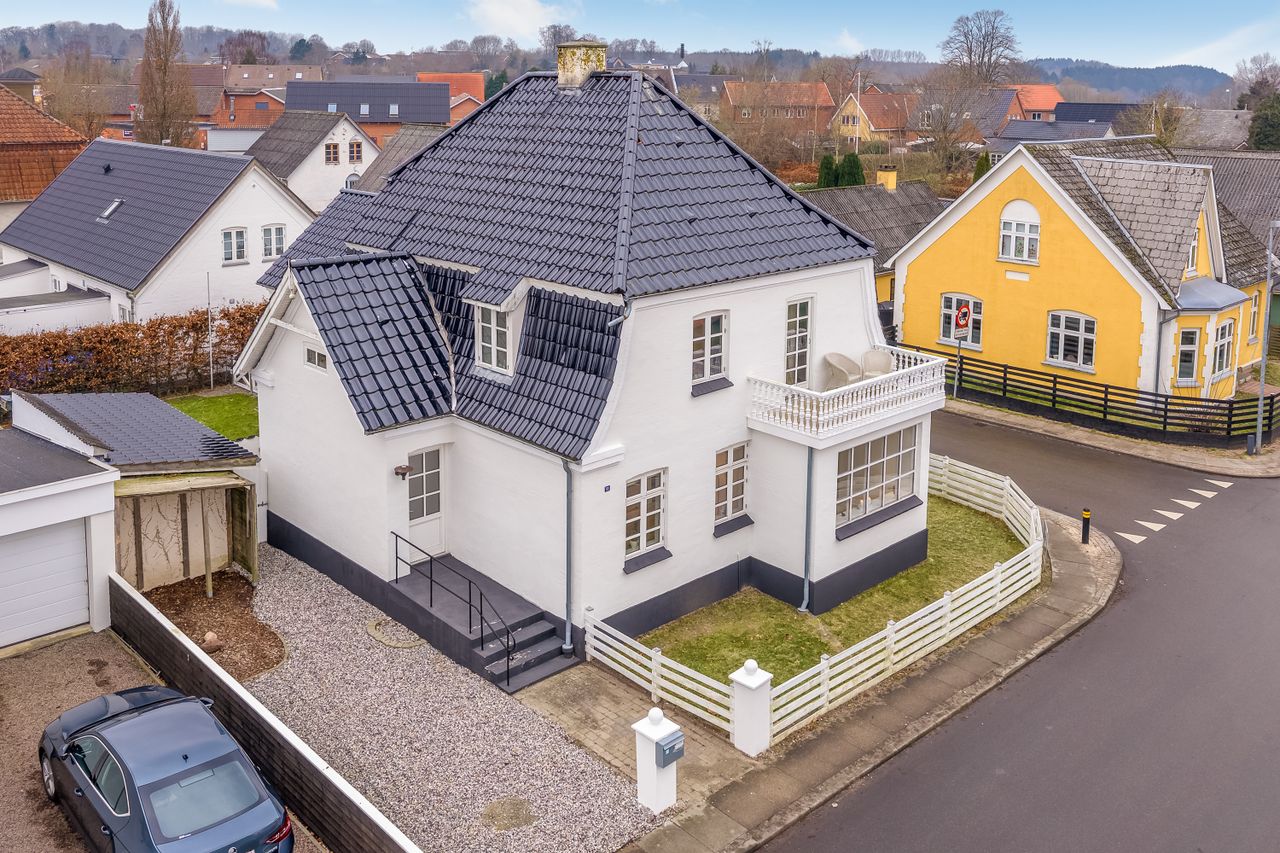 Ejendomsbillede 2 af 33