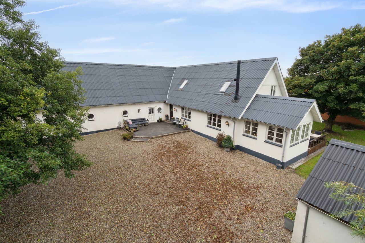 Ejendomsbillede 2 af 29