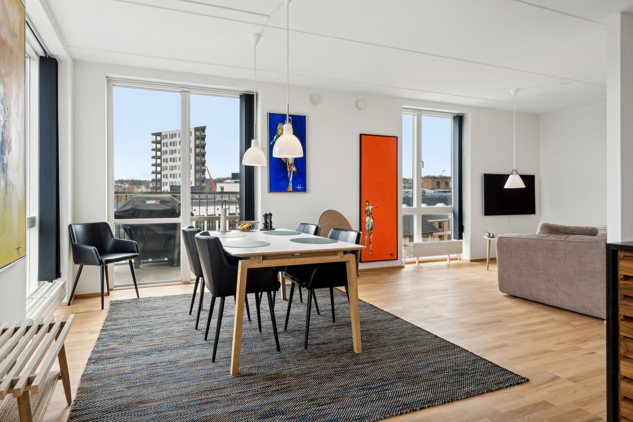 Ejendomsbillede 3 af 27