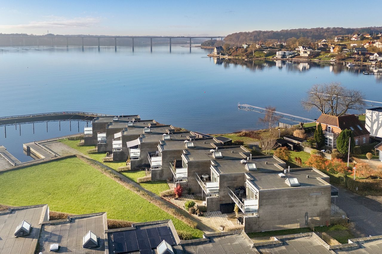 Ejendomsbillede 2 af 31