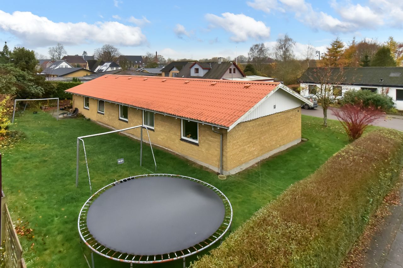 Ejendomsbillede 2 af 31