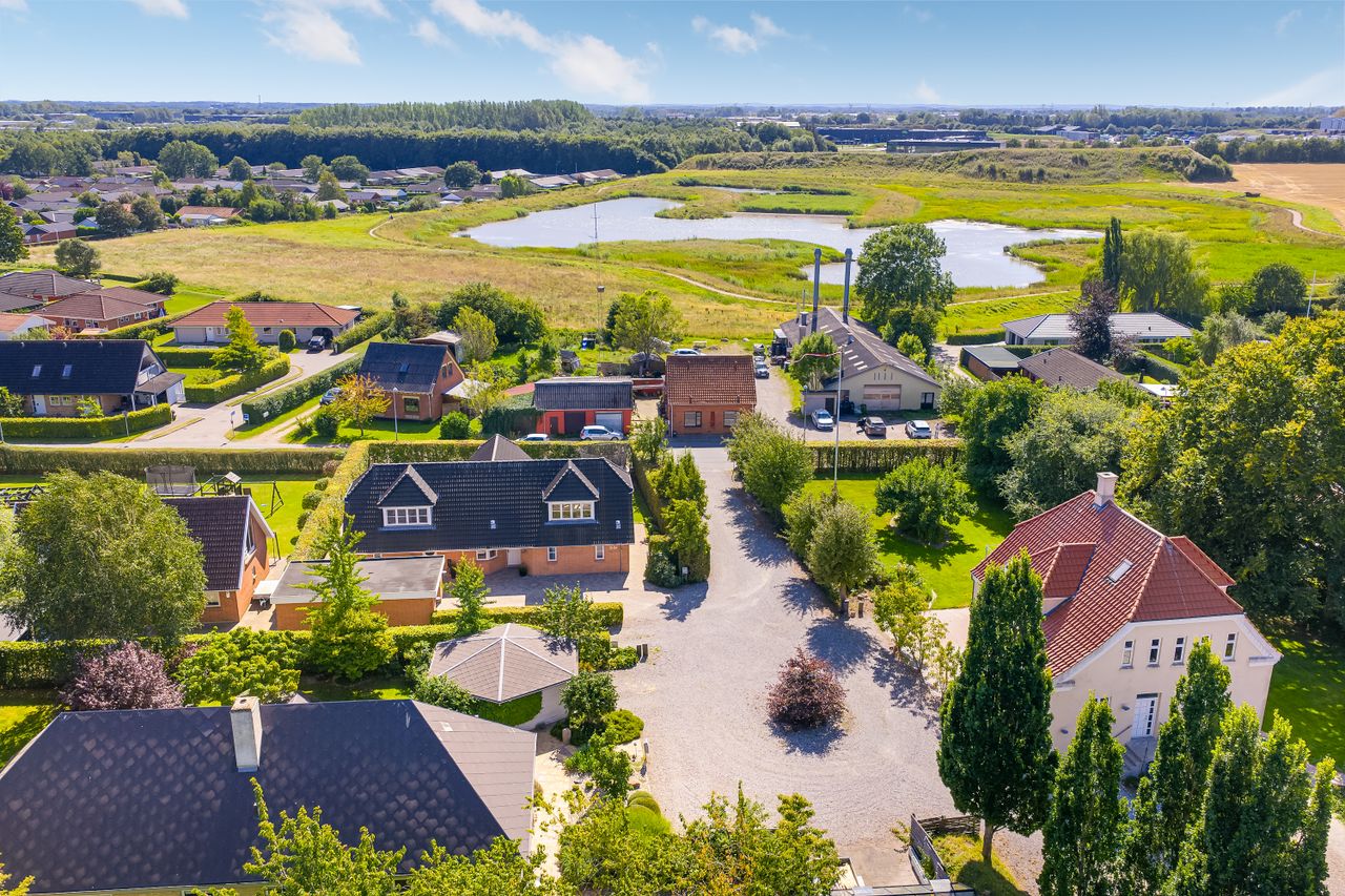 Ejendomsbillede 3 af 38