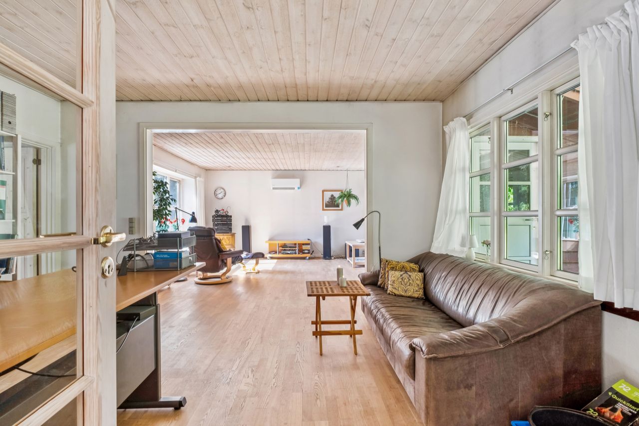 Ejendomsbillede 3 af 15