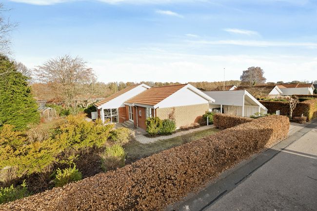 Hedevænget 26,  Villa