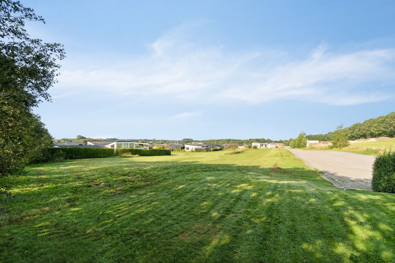 Ejendomsbillede 3 af 15