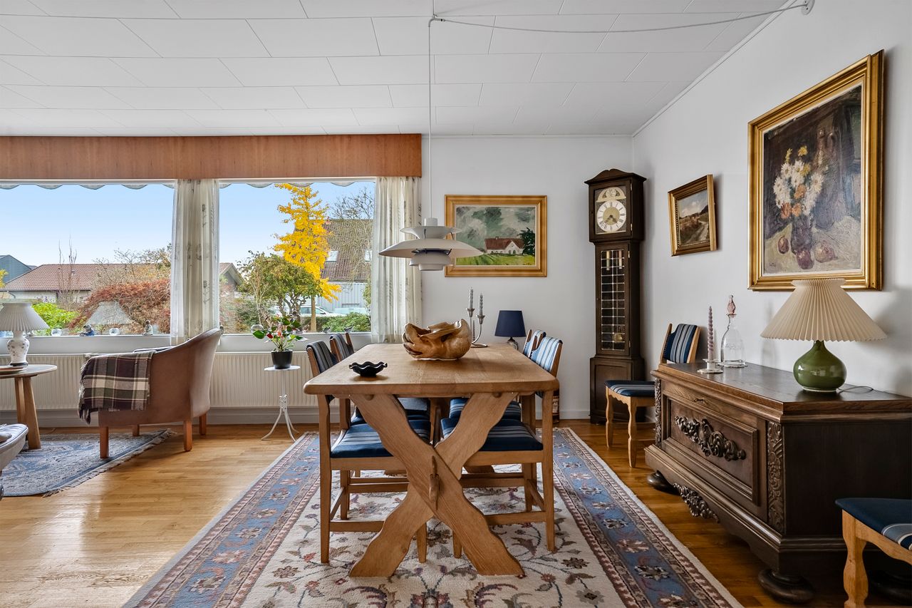 Ejendomsbillede 2 af 18