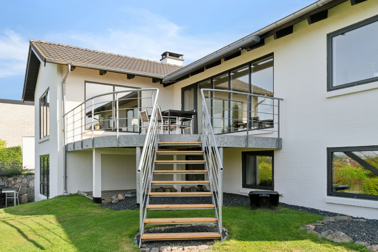 Ejendomsbillede 3 af 30