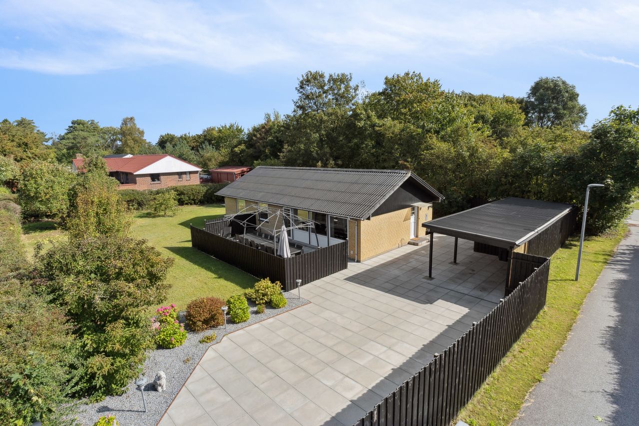 Ejendomsbillede 2 af 25