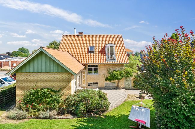 Skovvejen 23,  Villa