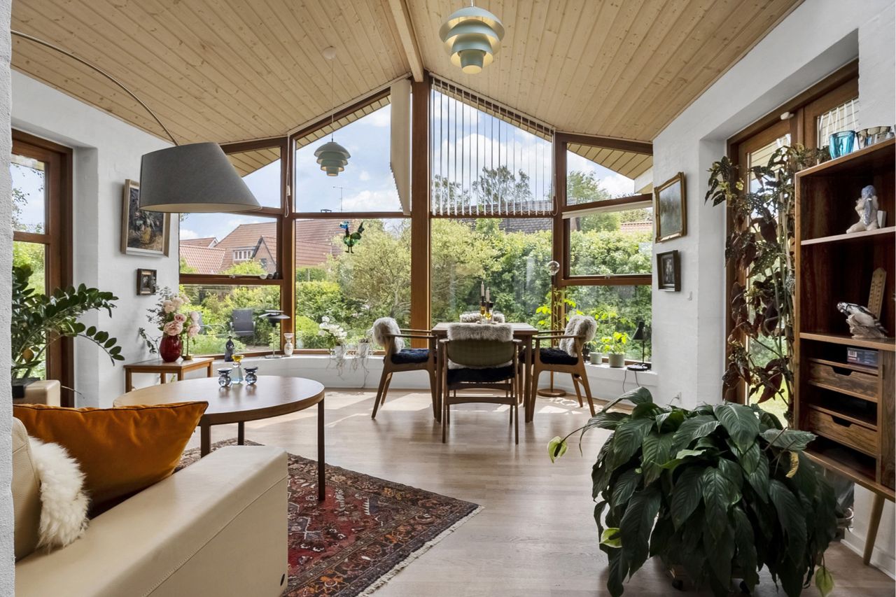 Ejendomsbillede 2 af 14