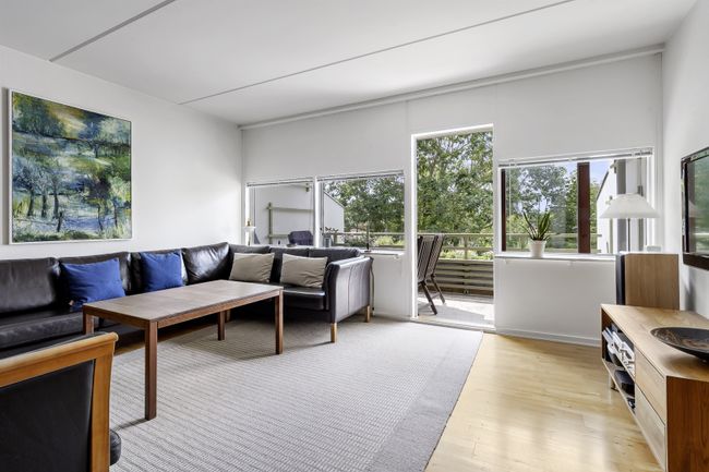 Blommevangen 2, 1. tv Smørumnedre