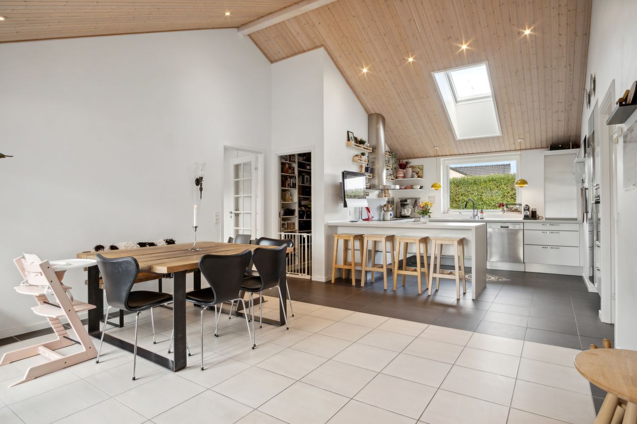 Ejendomsbillede 3 af 33