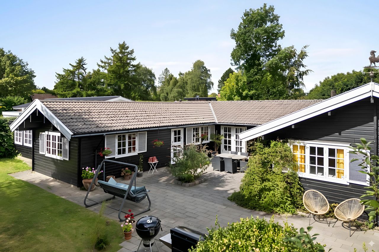 Ejendomsbillede 2 af 17