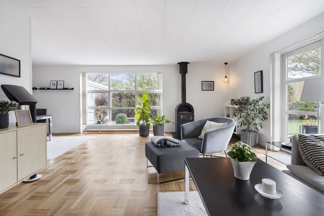 Flodvej 11,  Smørumnedre