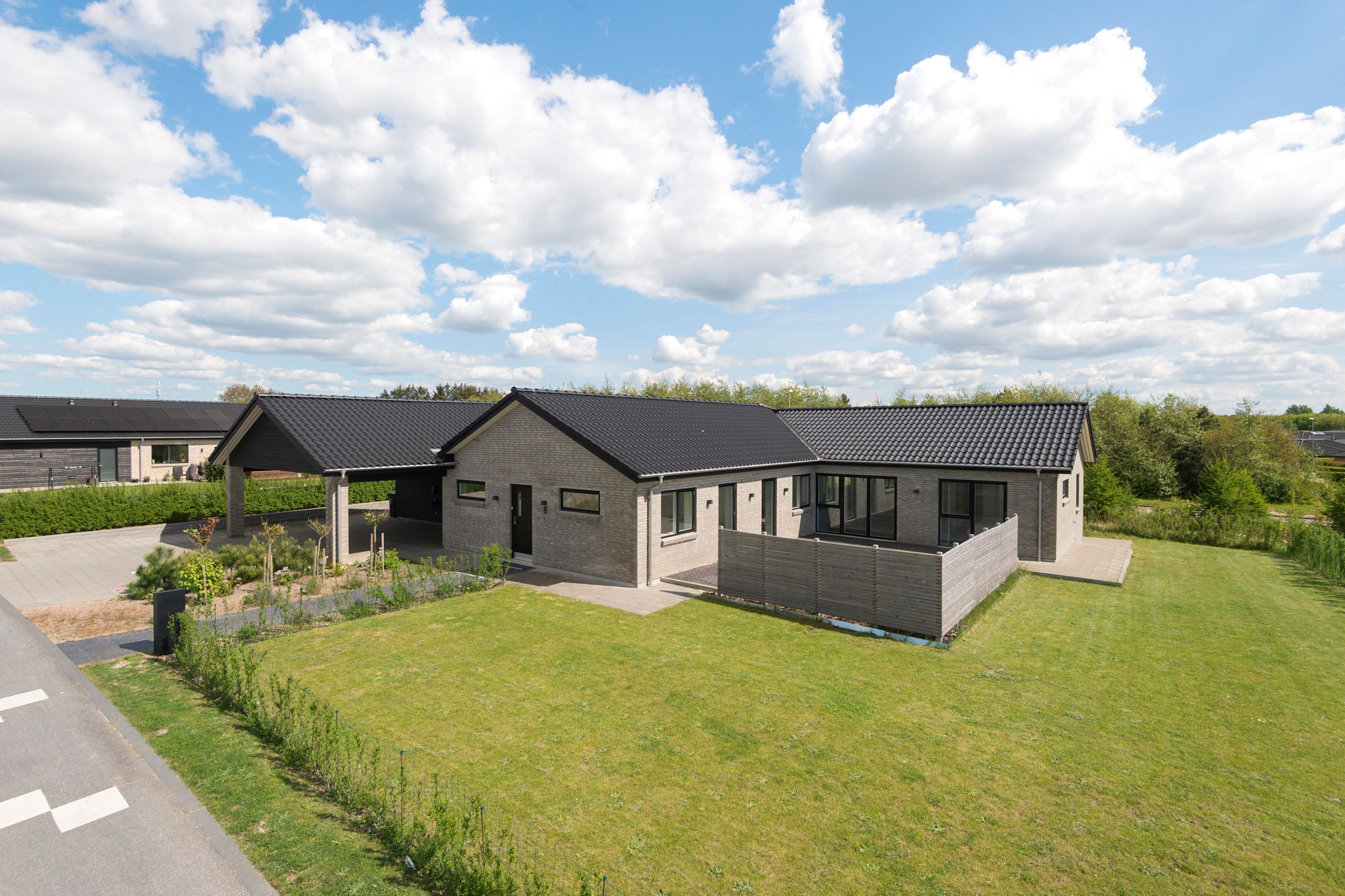 Plutovænget 8,  Villa