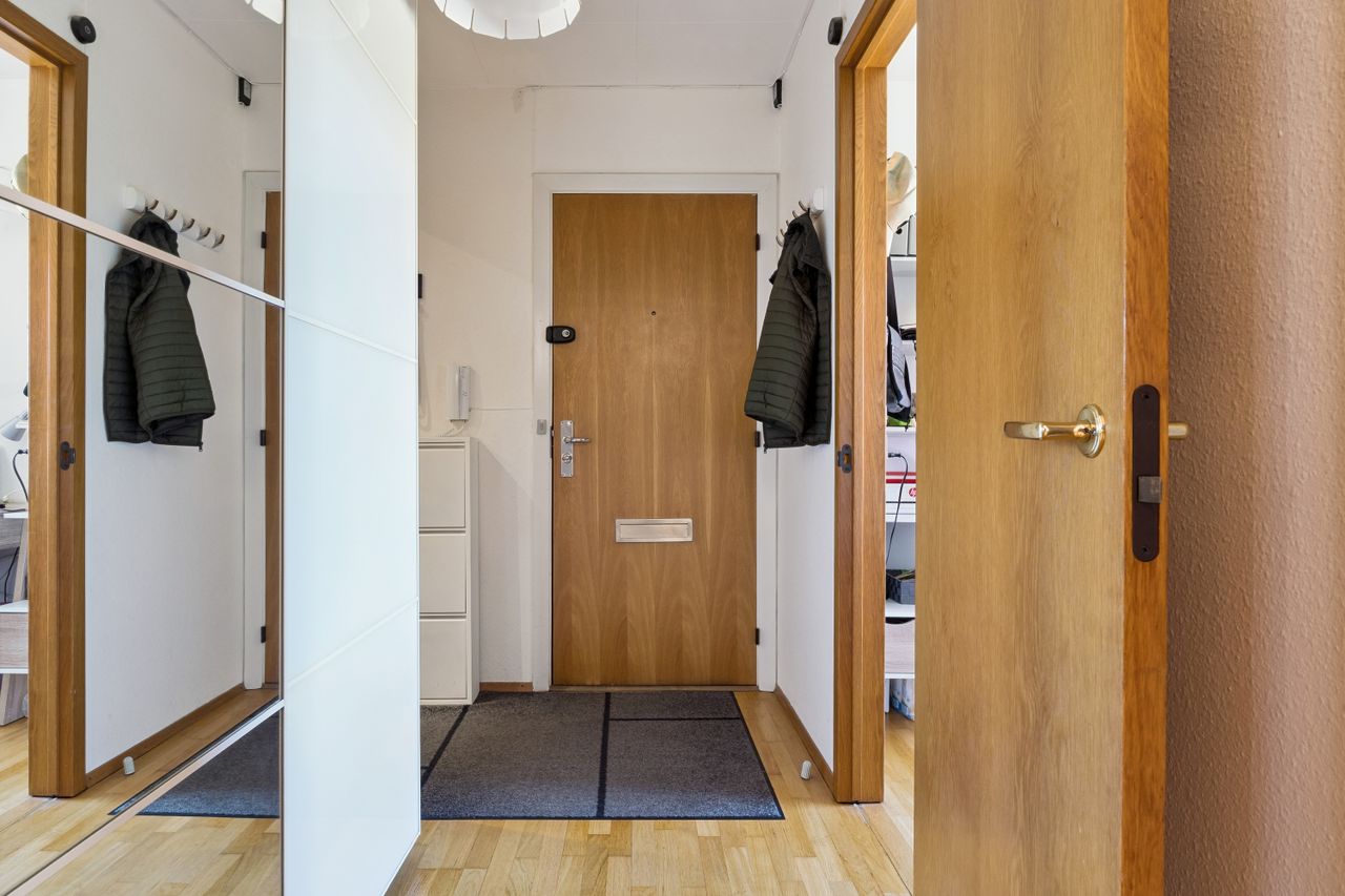 Ejendomsbillede 3 af 16