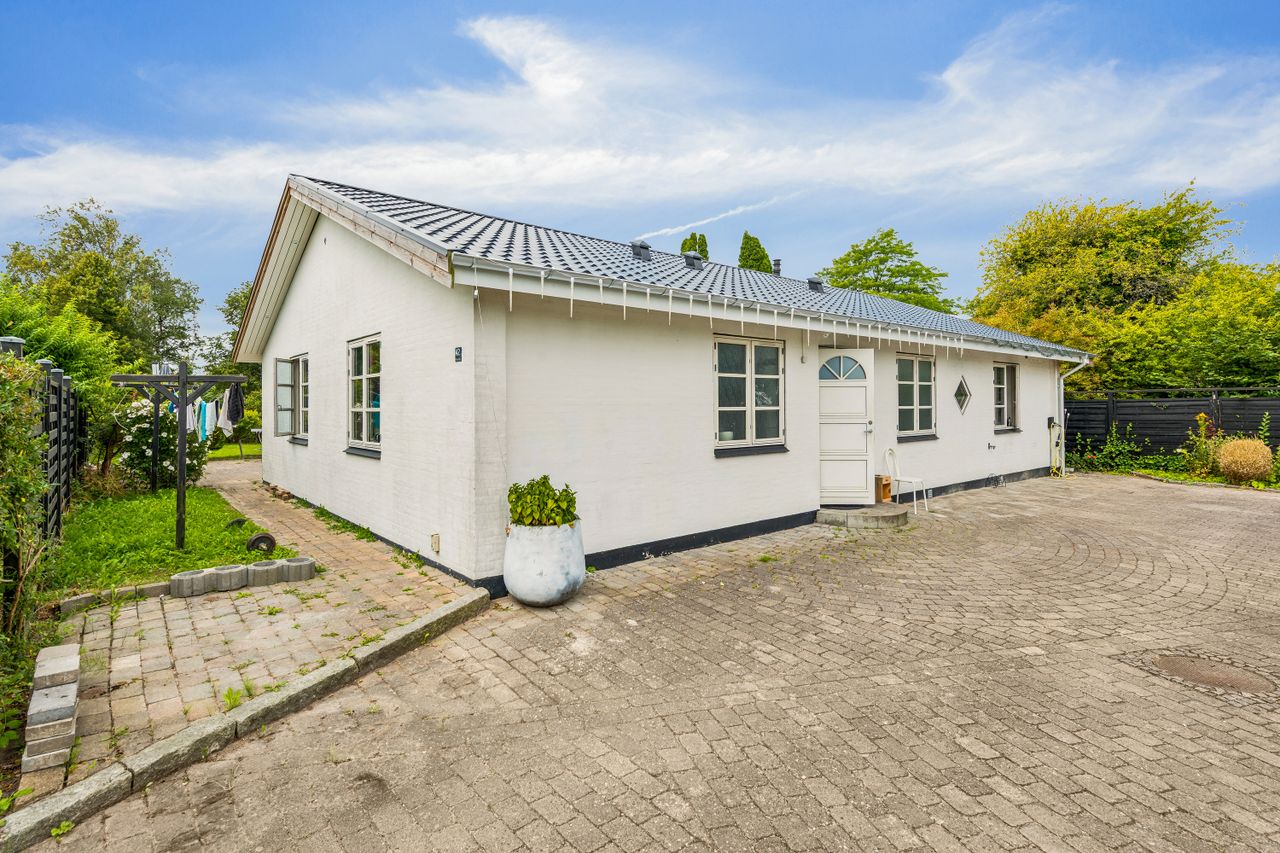 Ejendomsbillede 2 af 27