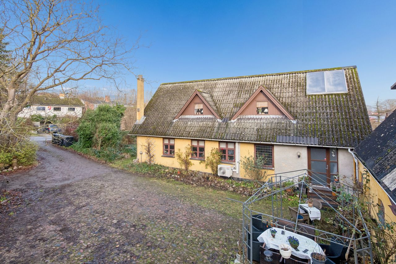 Ejendomsbillede 2 af 24