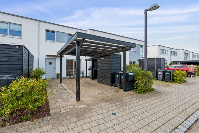 Regnbuen 64,  Rækkehus