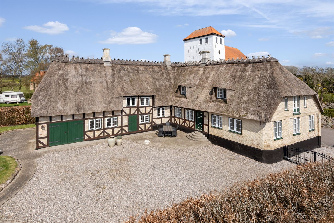 Ejendomsbillede 3 af 48