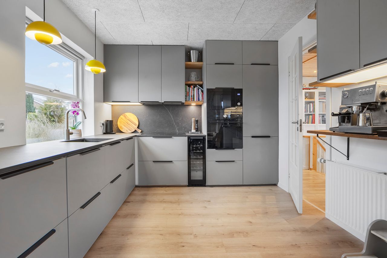 Ejendomsbillede 3 af 27