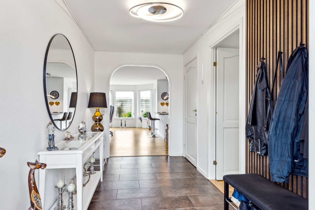 Ejendomsbillede 3 af 30