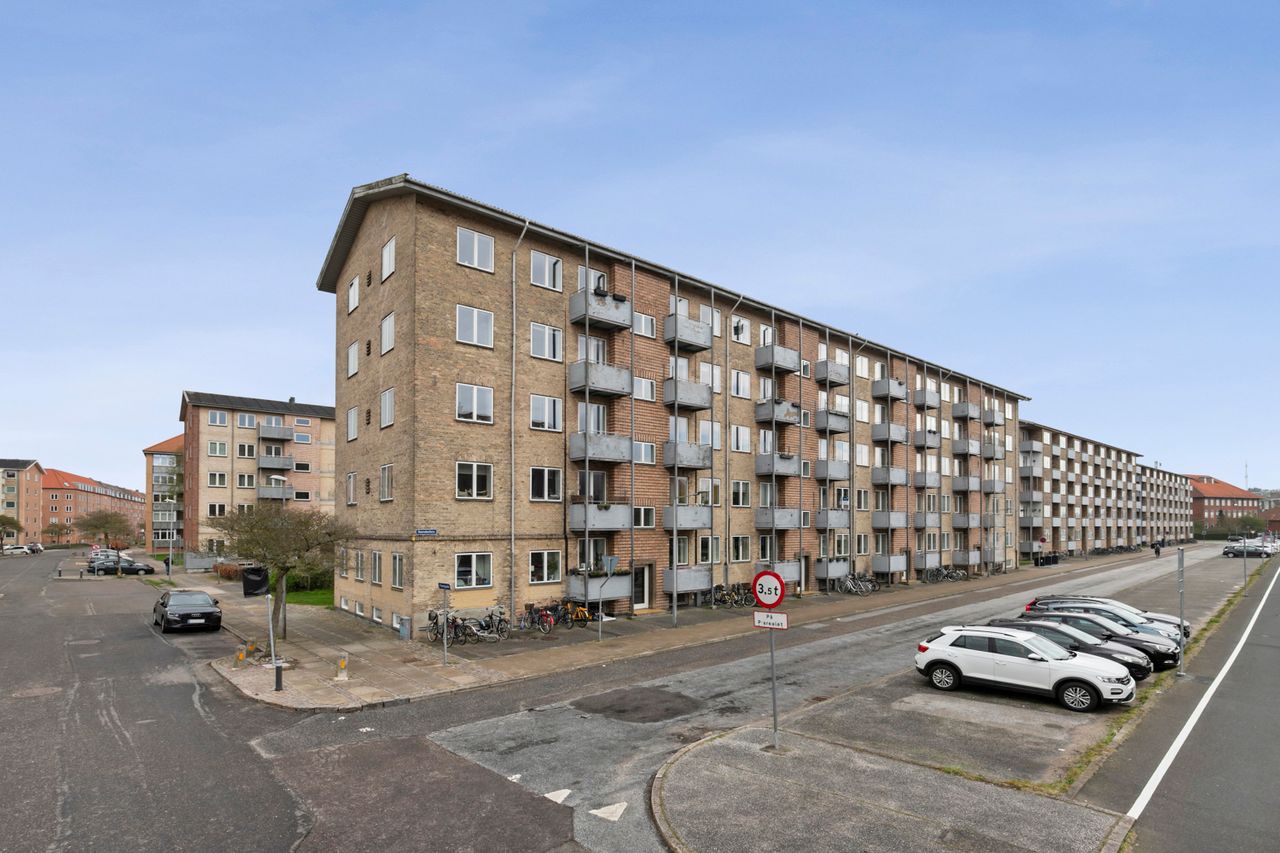 Ejendomsbillede 2 af 18