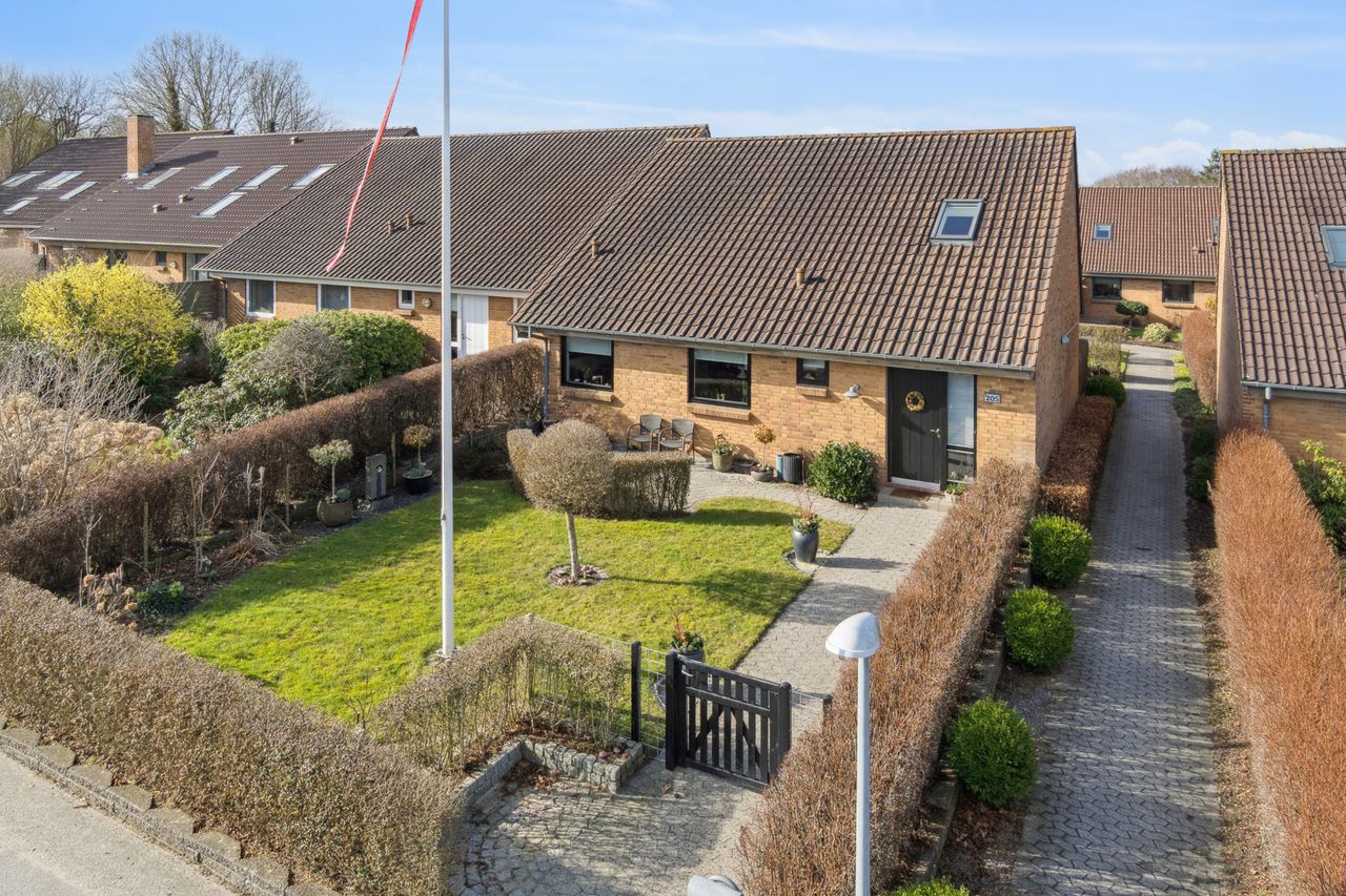 Ejendomsbillede 2 af 28