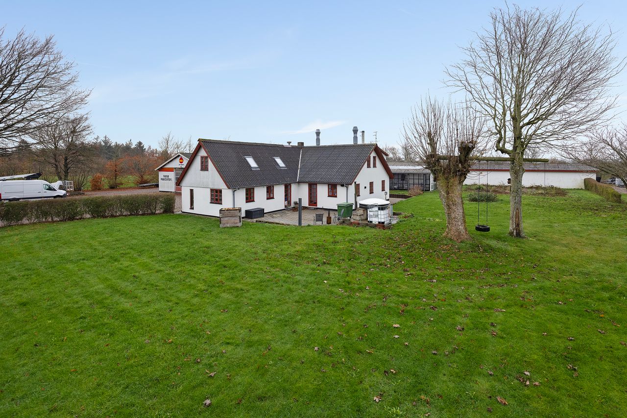 Ejendomsbillede 3 af 33