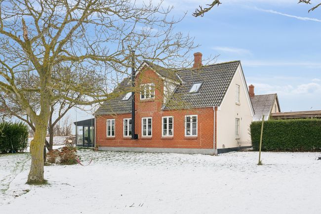 Holtegårdsvej 12,  Villa