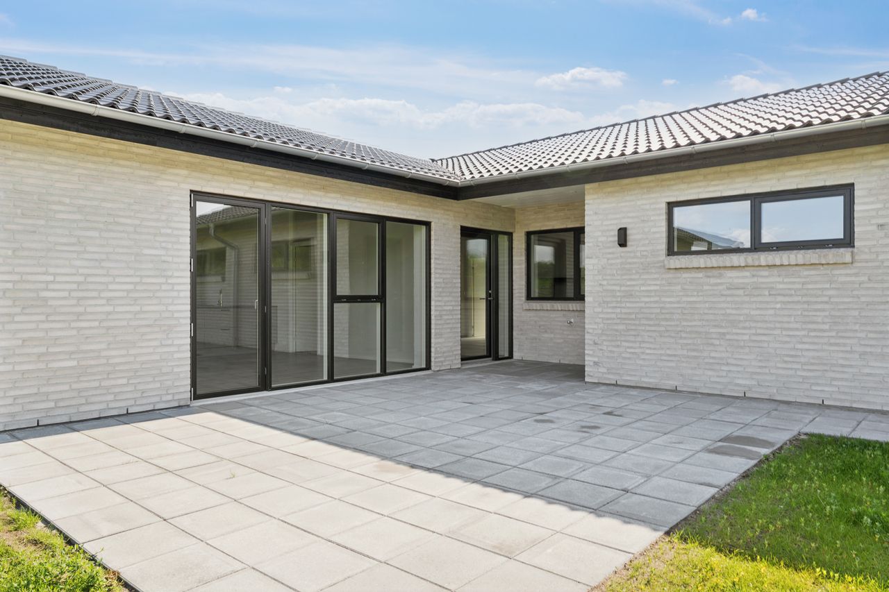 Ejendomsbillede 2 af 46