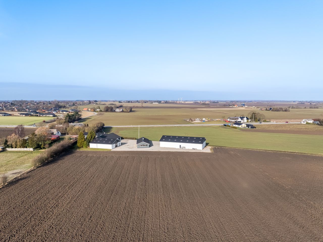 Ejendomsbillede 3 af 82