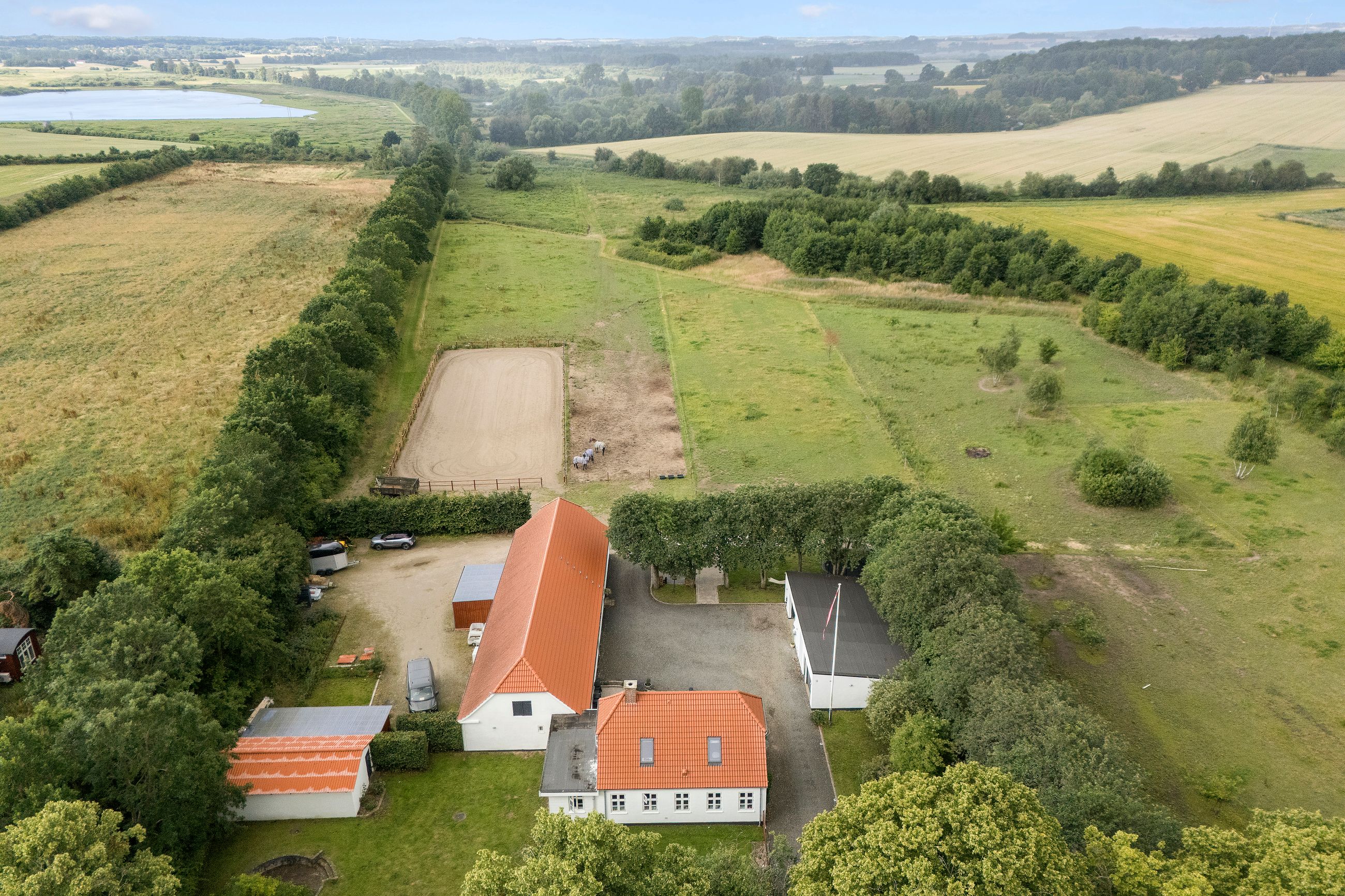 Trønninge Alle 9, Regstrup - Ejendommen