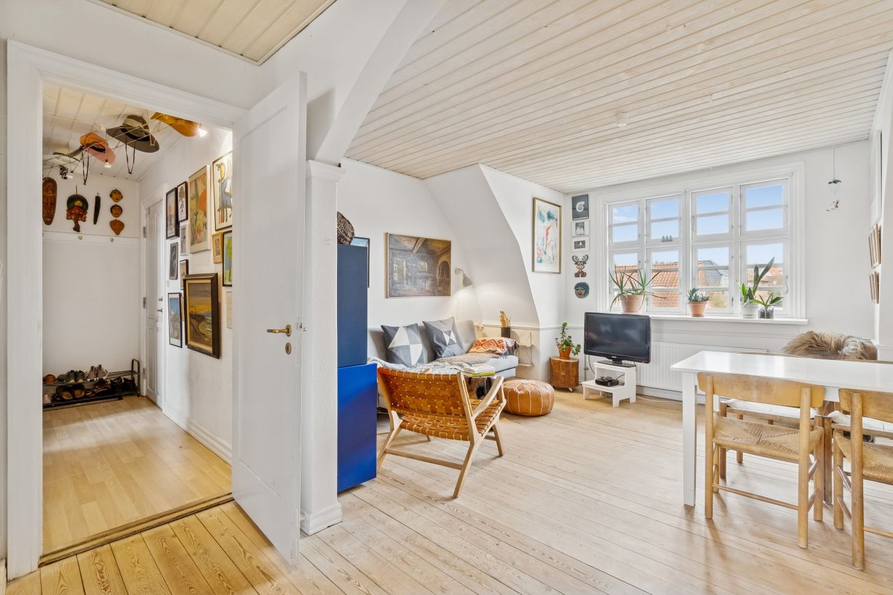 Ejendomsbillede 2 af 30