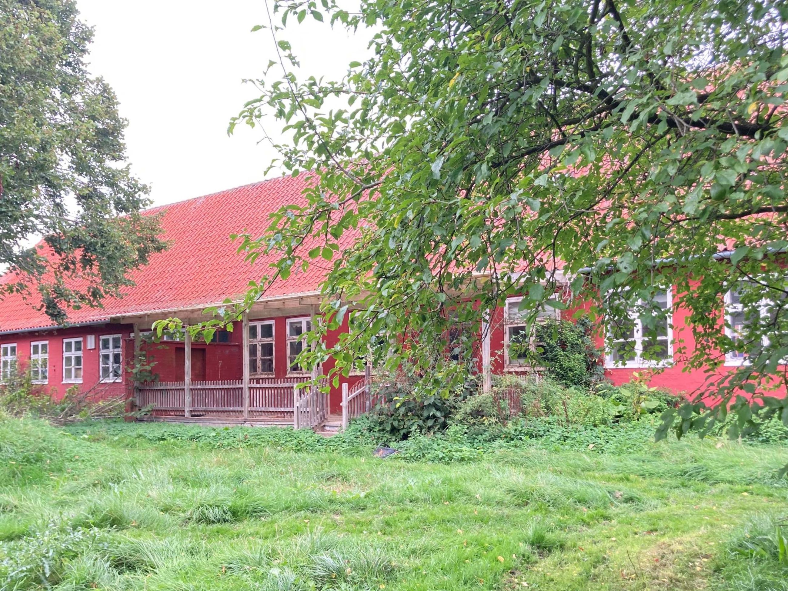 Pederskervejen 73, Pedersker Villa