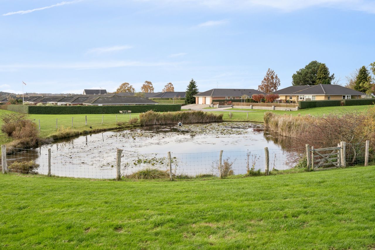 Ejendomsbillede 2 af 32