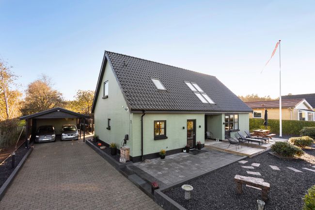 Godthåbsvej 1,  Villa