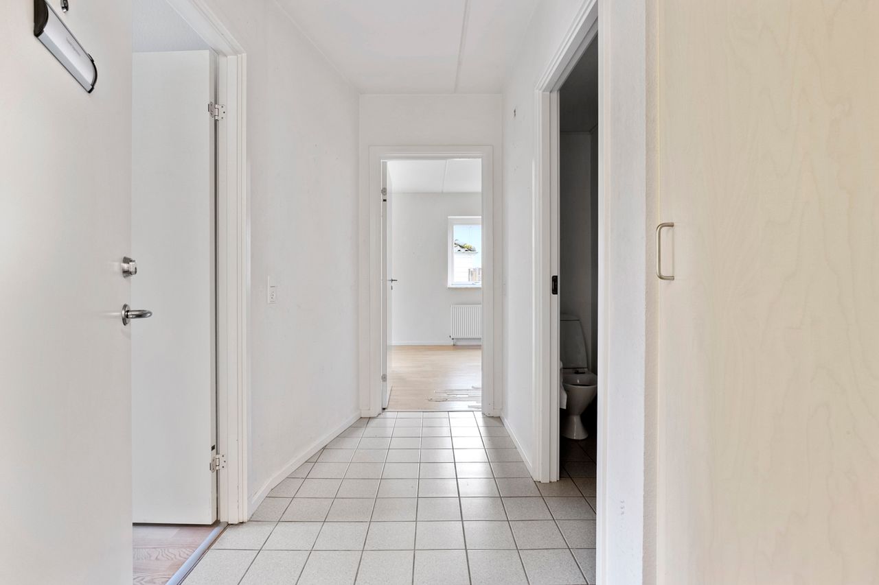 Ejendomsbillede 3 af 17