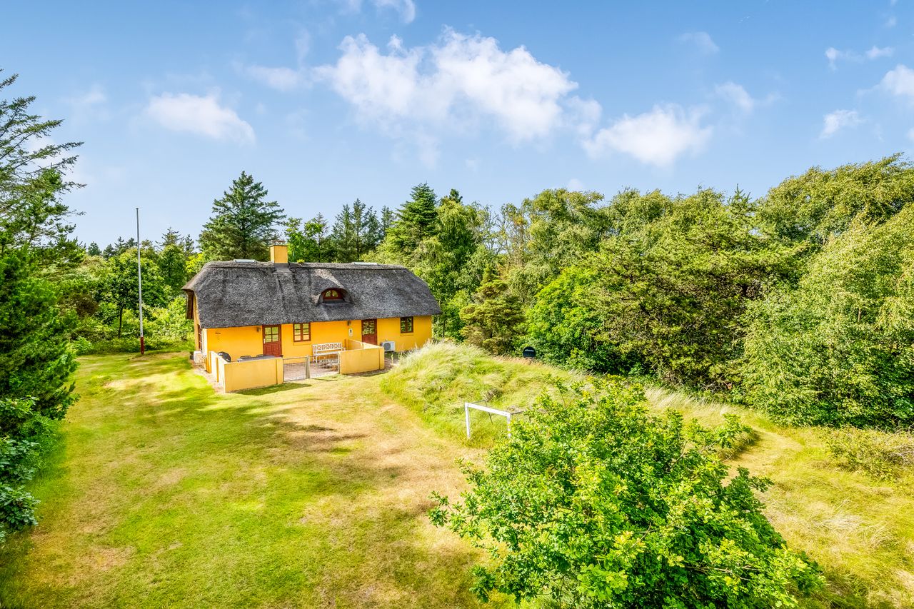 Ejendomsbillede 2 af 36