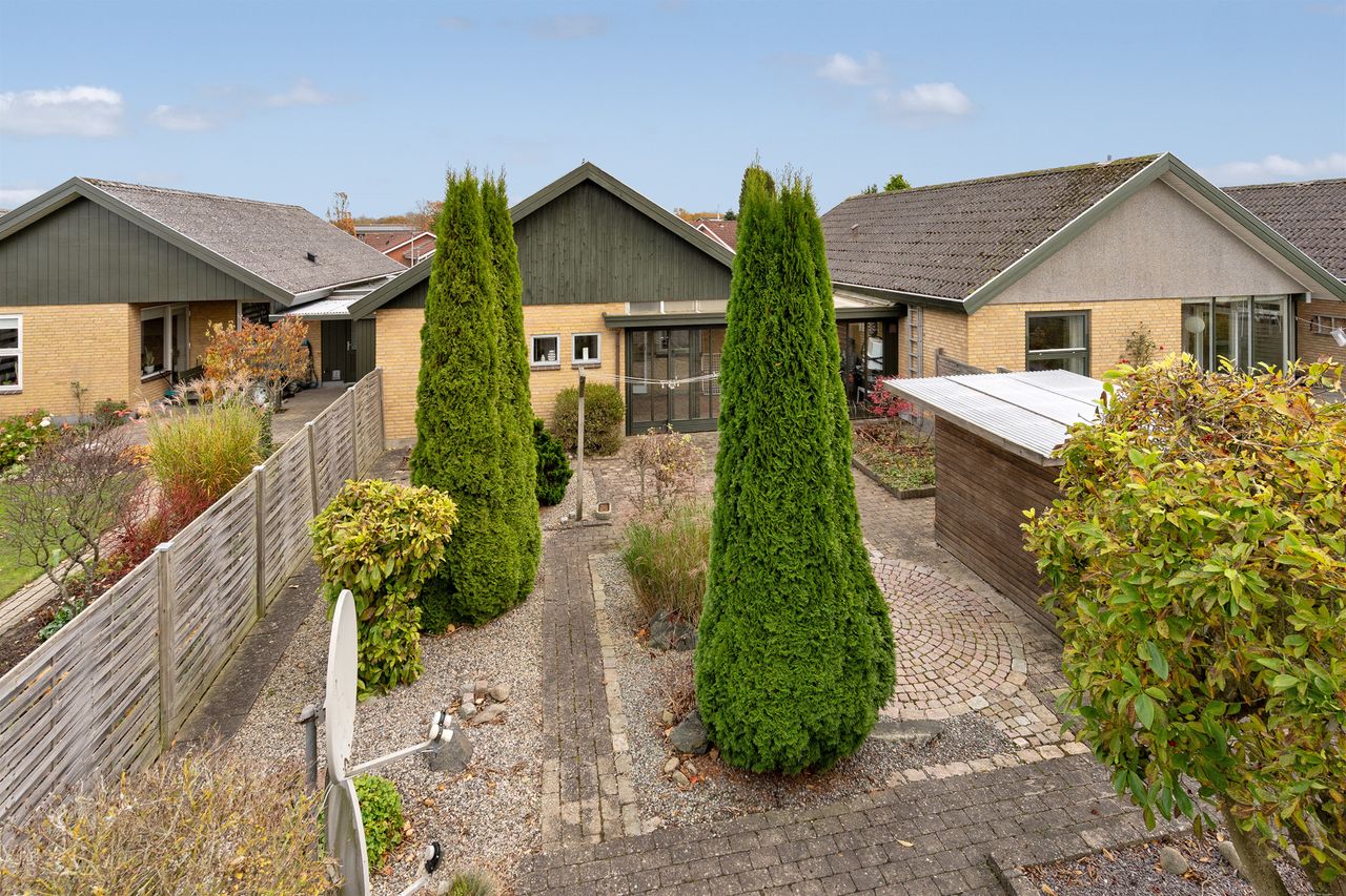 Ejendomsbillede 2 af 24