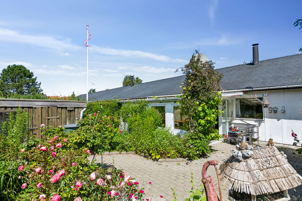 Ejendomsbillede 2 af 49