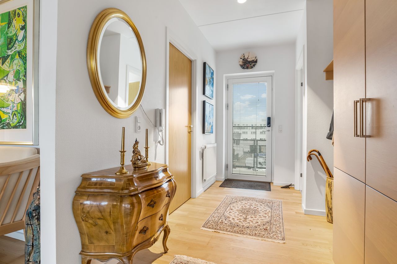 Ejendomsbillede 3 af 18