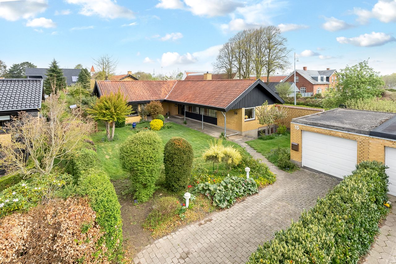 Ejendomsbillede 2 af 31