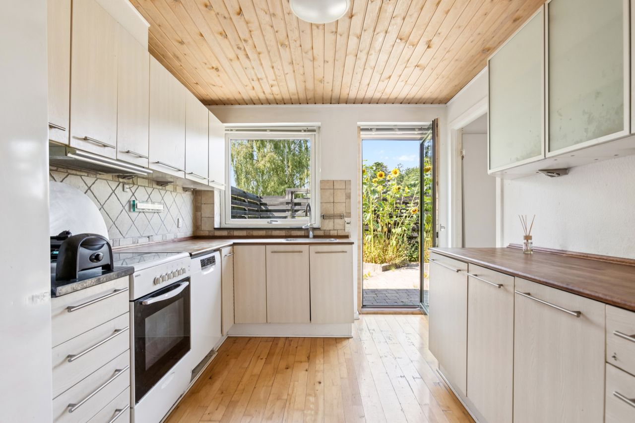 Ejendomsbillede 3 af 32